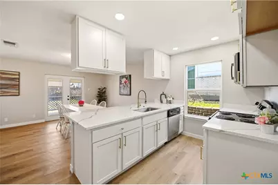 7522 Wishing Oaks Street, San Antonio, TX 78233 - Photo 10