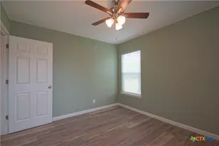 1106 Harvey Ln, Victoria, TX 77901 - Photo 14