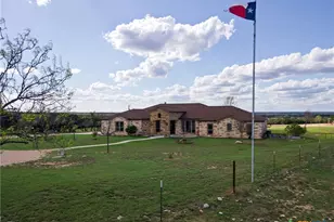 5450 Co Rd 101, Lampasas, TX 76550 - Photo 2