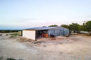 5450 Co Rd 101, Lampasas, TX 76550 - Photo 46