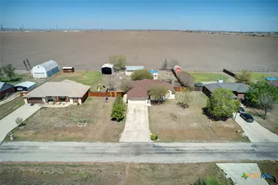 940 Cordova Loop, Seguin, TX 78155 - Photo 32