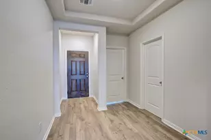 2827 Sacaton Dr, New Braunfels, TX 78130 - Photo 2