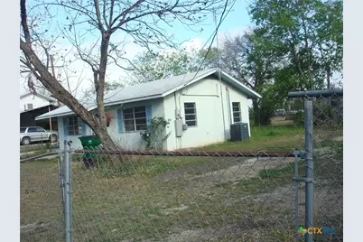 602 Silva Street, Seguin, TX 78155 - Photo 2