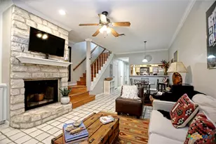 641 W 31st 1/2 St, Austin, TX 78705 - Photo 2