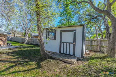 208 Highland Oaks Drive, Harker Heights, TX 76548 - Photo 10