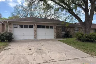 121 Byron Ln, Victoria, TX 77901 - Photo 1