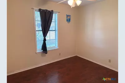 121 Byron Lane, Victoria, TX 77901 - Photo 12