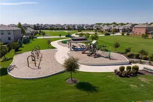 1310 Grande Mesa Dr, Georgetown, TX 78626 - Photo 32