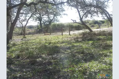 1923 Co Rd 286, Edna, TX 77957 - Photo 16