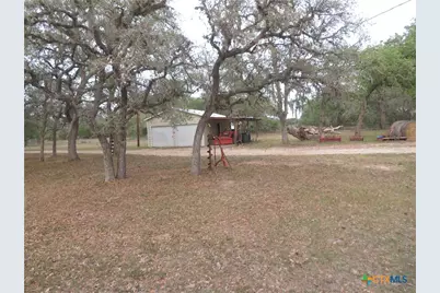 1923 Co Rd 286, Edna, TX 77957 - Photo 36