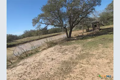 1923 Co Rd 286, Edna, TX 77957 - Photo 24