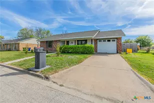 701 Steven St, Troy, TX 76579 - Photo 2