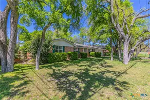 1808 N Beal St, Belton, TX 76513 - Photo 28