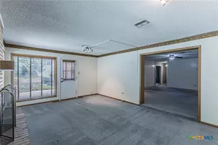 1808 N Beal St, Belton, TX 76513 - Photo 10