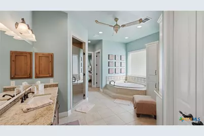 384 Rancho Road, New Braunfels, TX 78130 - Photo 18