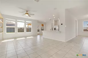 401 Briarfield Dr, Seguin, TX 78155 - Photo 18