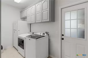 105 Old Campbell Rd, Seguin, TX 78155 - Photo 28