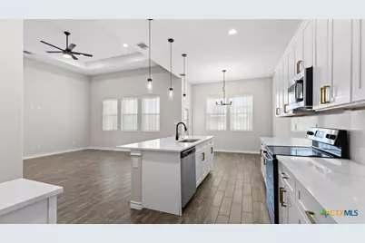 8511 Ventura Boulevard, Selma, TX 78154 - Photo 10