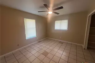 1004 Hillyer St, San Marcos, TX 78666 - Photo 12