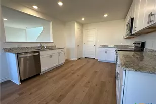 945 Heartseed Ave, New Braunfels, TX 78130 - Photo 8