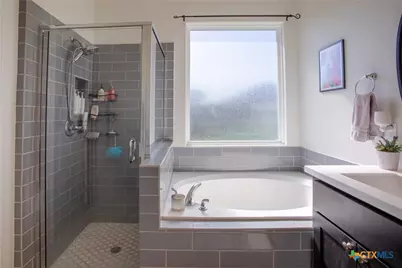 418 Brushy Creek, Victoria, TX 77904 - Photo 12