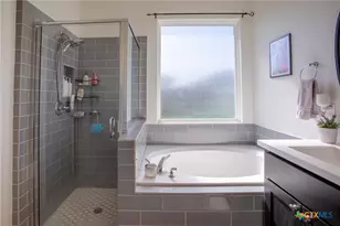 418 Brushy Creek, Victoria, TX 77904 - Photo 12