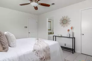 7920 Rockwood Ln, Austin, TX 78757 - Photo 8