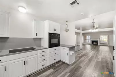 1513 Oak Park Lane, Salado, TX 76571 - Photo 10