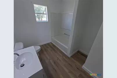 7296 Fm 234, El Toro, TX 77957 - Photo 28