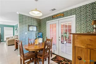 306 Cherrystone Cir, Victoria, TX 77904 - Photo 8