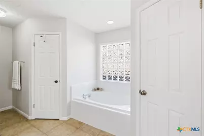 306 Cherrystone Circle, Victoria, TX 77904 - Photo 28