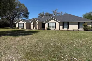 603 Oakway St, Victoria, TX 77905 - Photo 1
