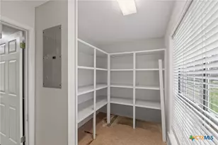 603 Oakway St, Victoria, TX 77905 - Photo 14