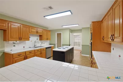 603 Oakway Street, Victoria, TX 77905 - Photo 10