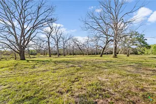 2427 Fm 234 S, Edna, TX 77957 - Photo 18