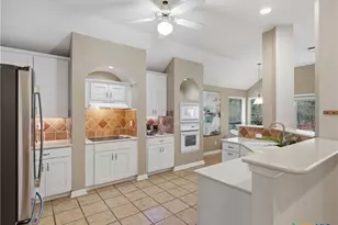 29 Horseshoe Trail, New Braunfels, TX 78132 - Photo 6