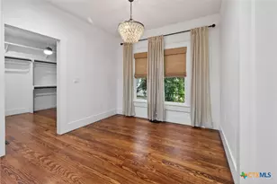 1042 SW Cross St, New Braunfels, TX 78130 - Photo 16