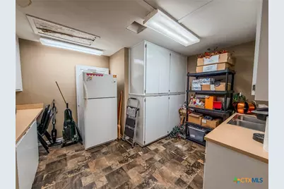 315 W Avenue M, Temple, TX 76504 - Photo 12