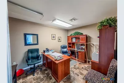 315 W Avenue M, Temple, TX 76504 - Photo 8