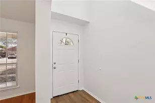 234 Val Verde, New Braunfels, TX 78130 - Photo 4