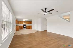 234 Val Verde, New Braunfels, TX 78130 - Photo 6