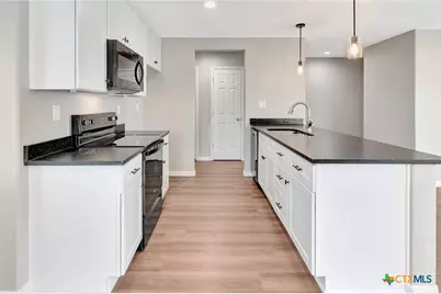 112 Missy Lane, Victoria, TX 77901 - Photo 10