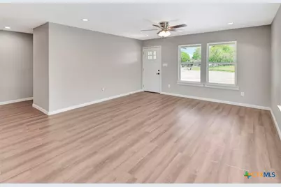 112 Missy Lane, Victoria, TX 77901 - Photo 4