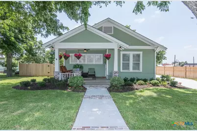 410 N Avenue D, Shiner, TX 77984 - Photo 2