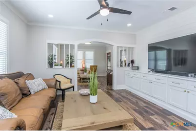 410 N Avenue D, Shiner, TX 77984 - Photo 12