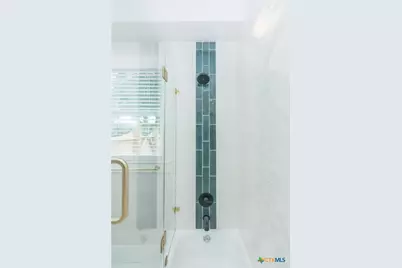 410 N Avenue D, Shiner, TX 77984 - Photo 30