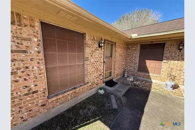 608 King Arthur Street, Victoria, TX 77904 - Photo 2