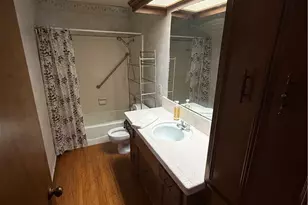 608 King Arthur St, Victoria, TX 77904 - Photo 6