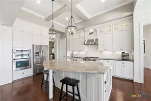 1058 Provence Pl, New Braunfels, TX 78132 - Photo 14