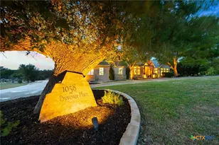 1058 Provence Pl, New Braunfels, TX 78132 - Photo 2